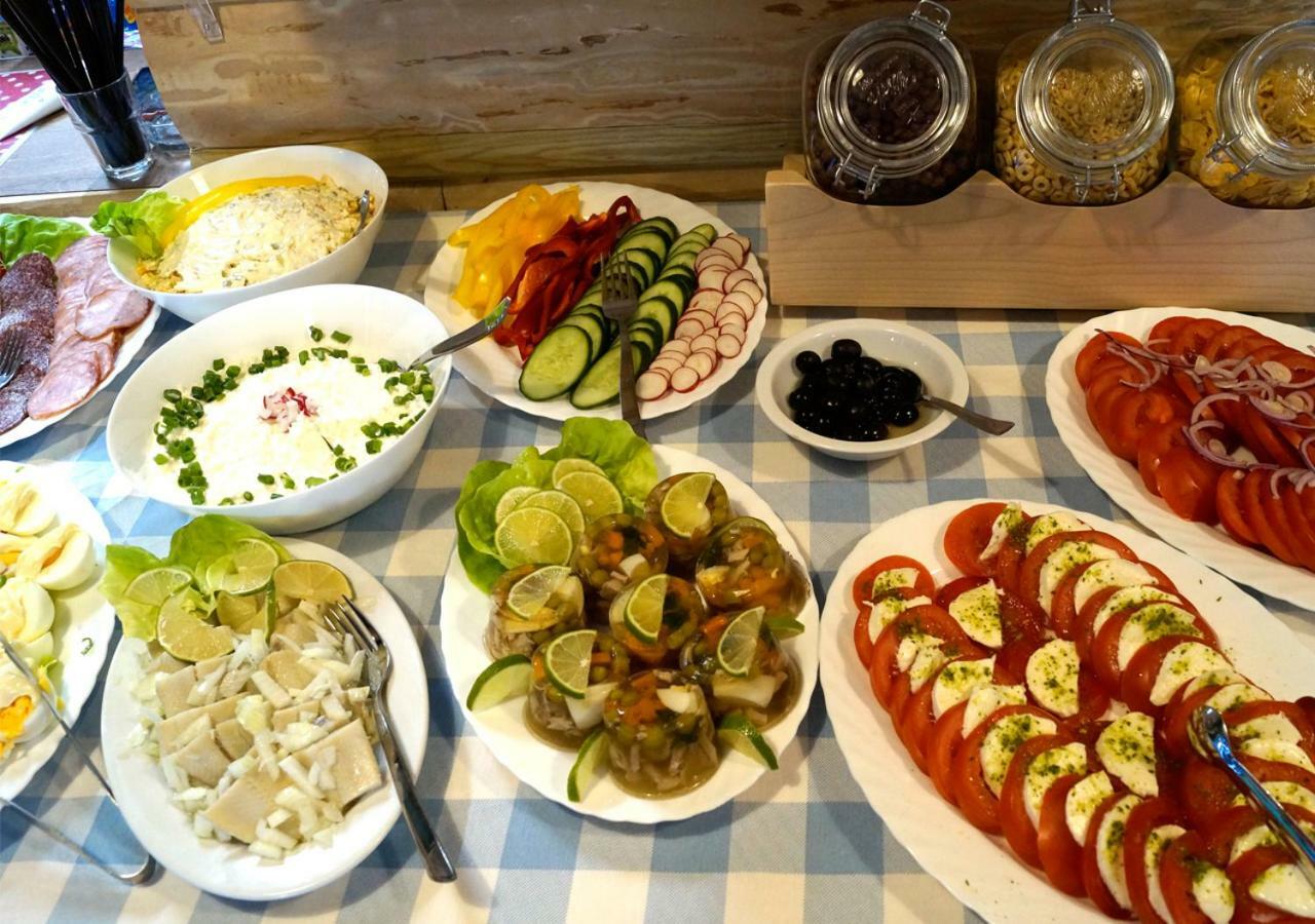Willa Nest Unieście Dış mekan fotoğraf